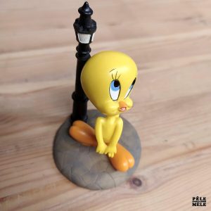 Looney Tunes : Tweety under a Street Lamp / Titi sous un Réverbère